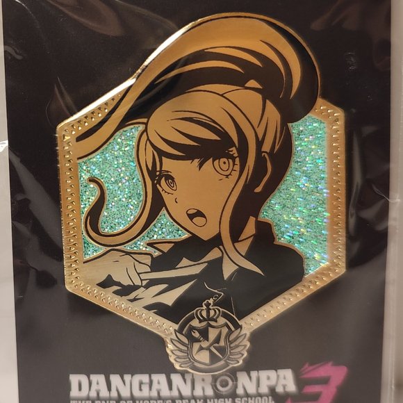 Danganronpa Aoi Asahina Golden Series Collectible Enamel Pin - Picture 1 of 4